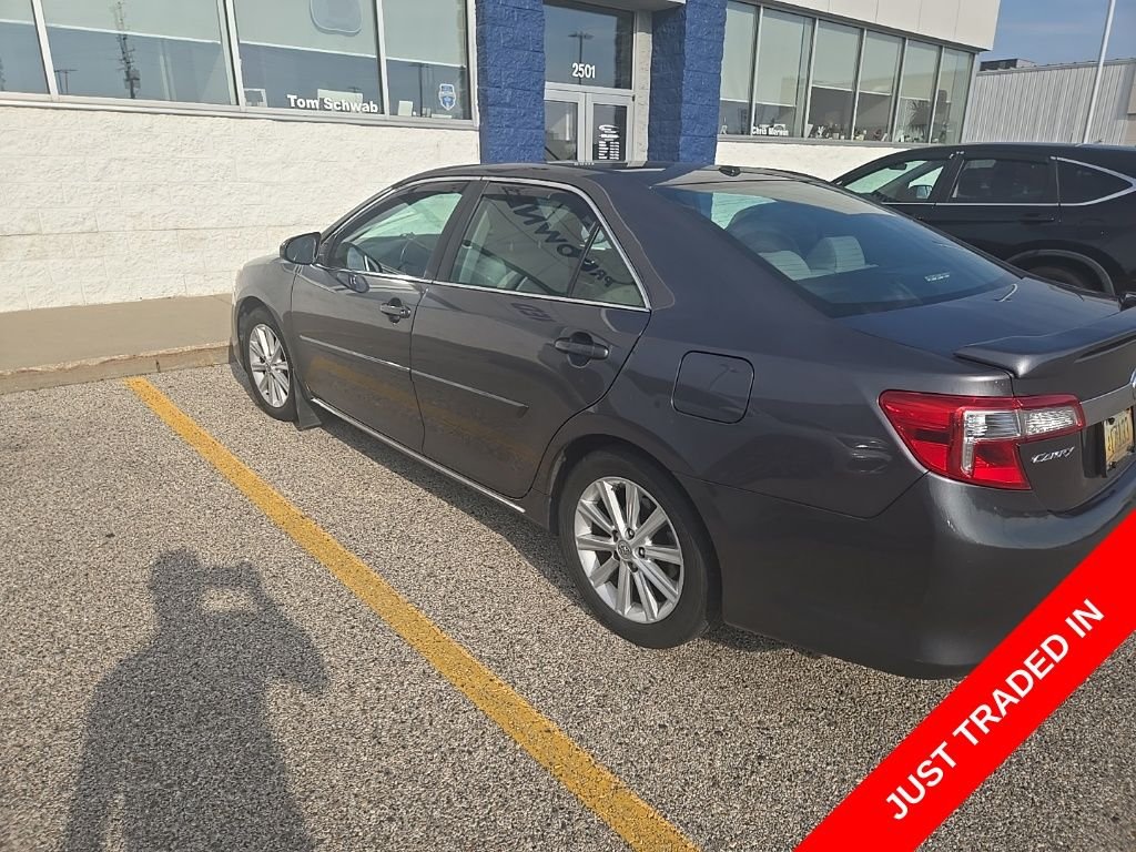 Used 2013 Gray Toyota XLE image 6
