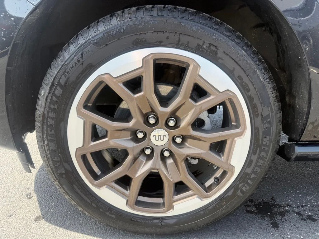 Certified Used 2025 Black Metallic Ford King Ranch image 14