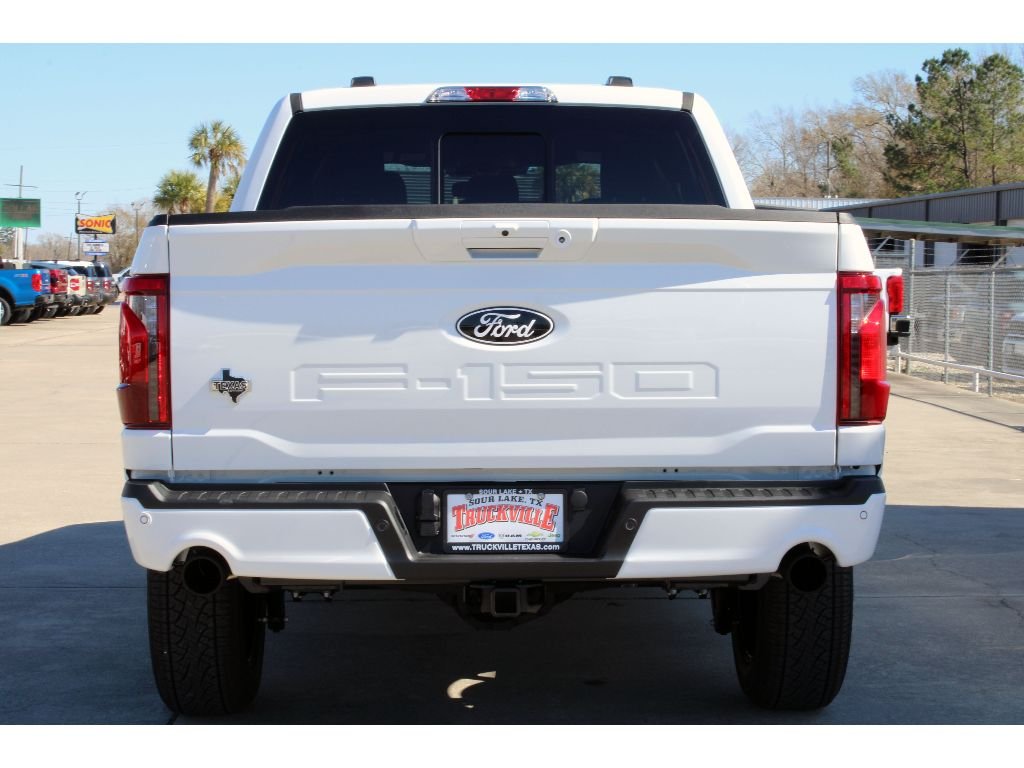 New 2026 Oxford White Ford XLT image 27
