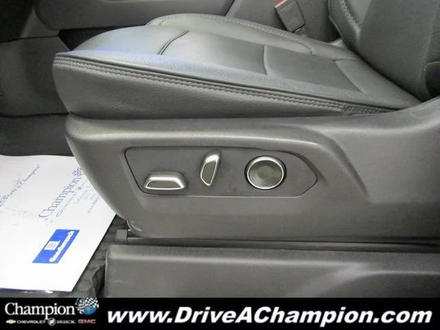 Certified Used 2026 Glacier White Tricoat GMC Denali image 34