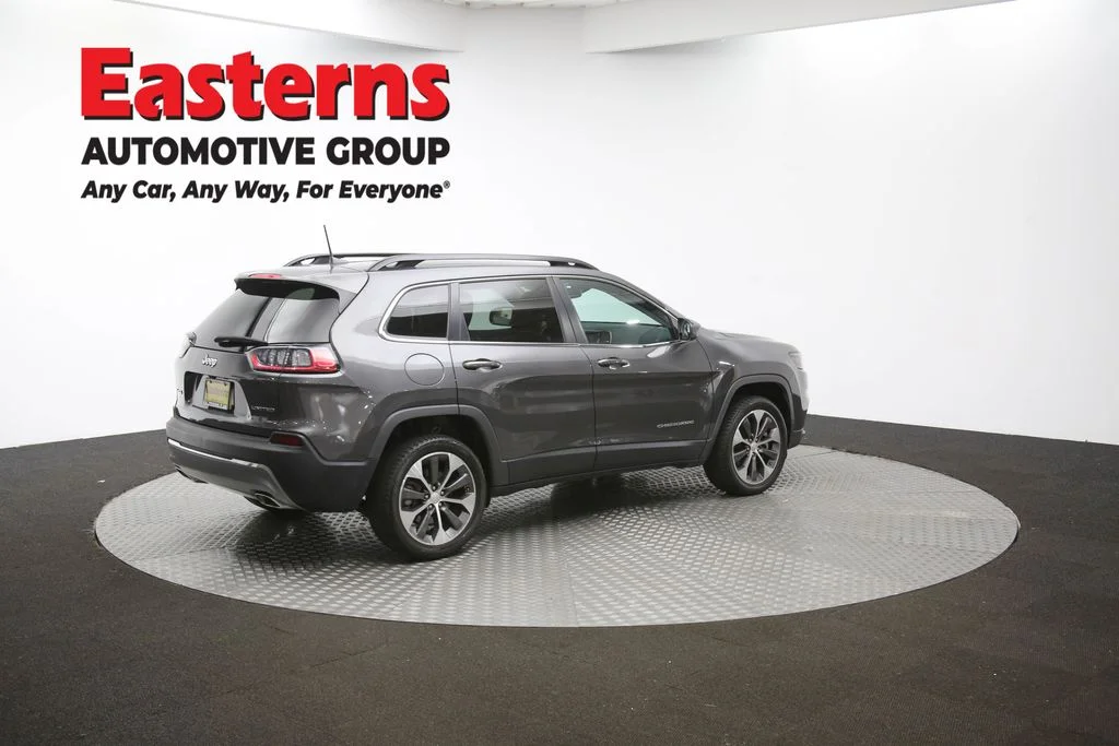 Used 2022 Gray Jeep Limited image 42