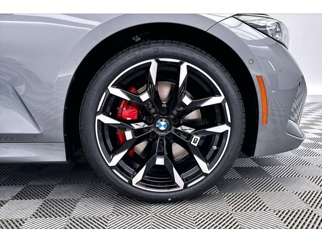 New 2026 Skyscraper Grey Metallic BMW 330i xDrive image 36