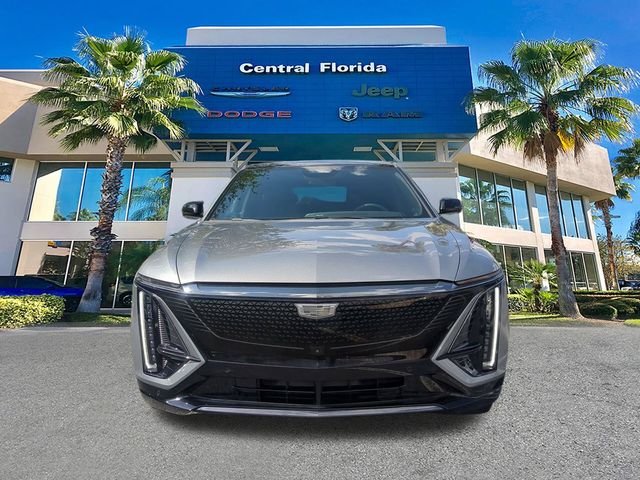 Used 2024 Silver Cadillac Sport image 3