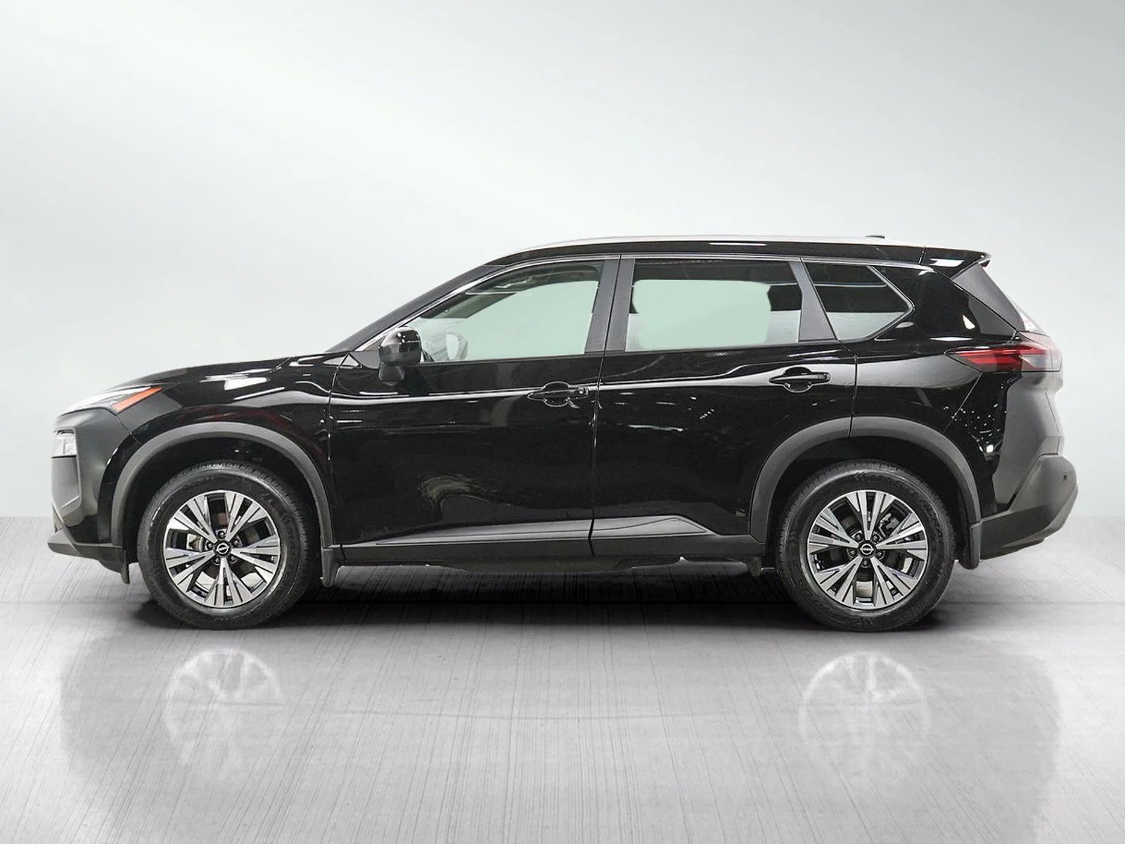 Used 2023 Nissan Rogue SV with VIN JN8BT3BB7PW488424 for sale in Burnsville, Minnesota