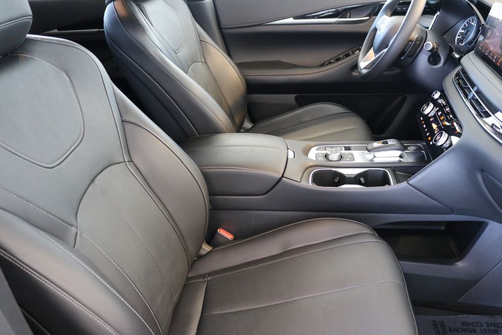 Certified Used 2025 Black INFINITI PURE image 43