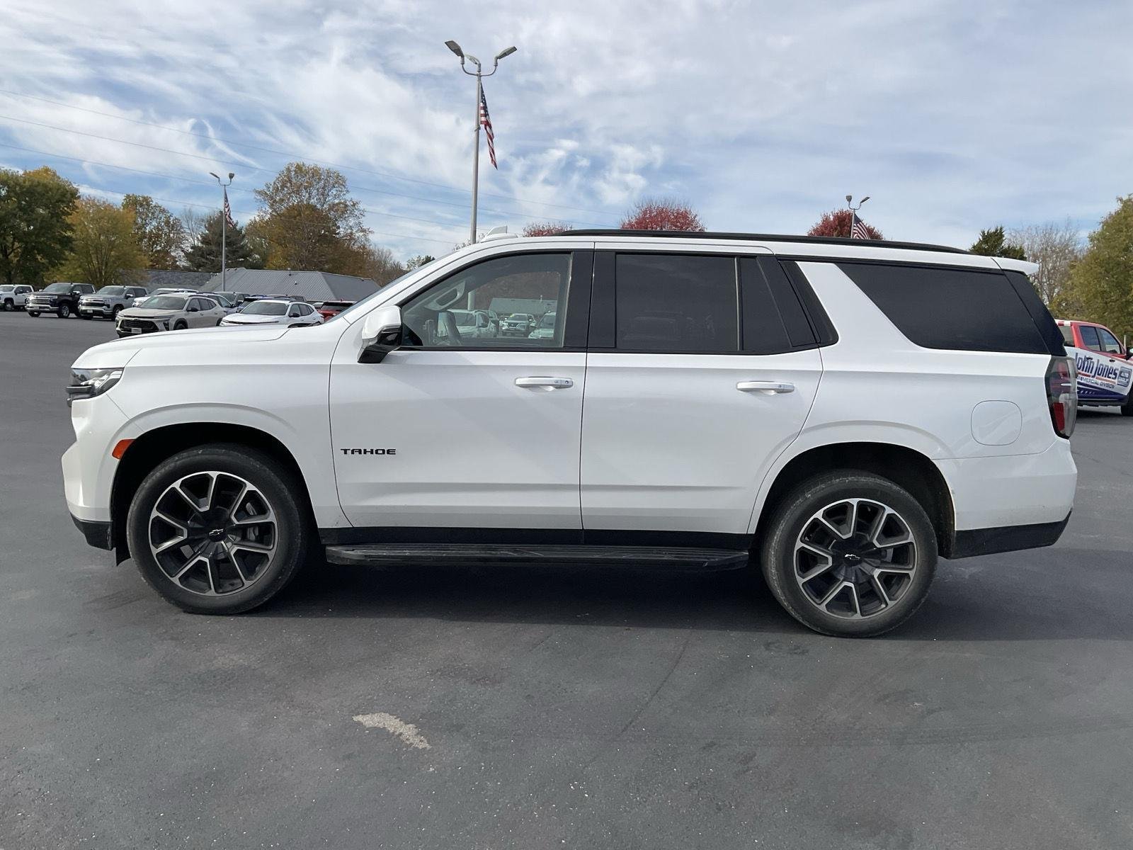 2022 Chevrolet Tahoe RST photo 3