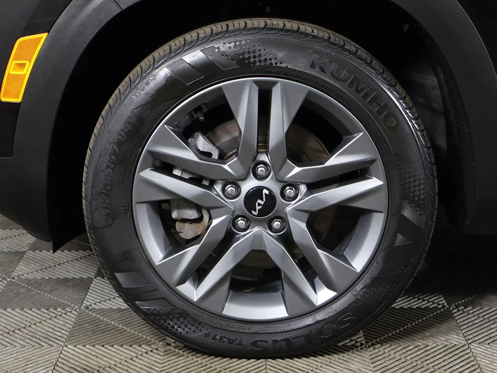 Used 2023 Black Kia LX image 19