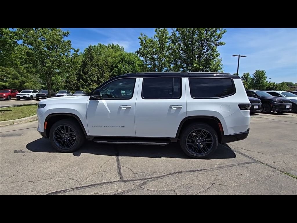 New 2026 Bright White Clear-Coat Exterior Paint Jeep  image 5