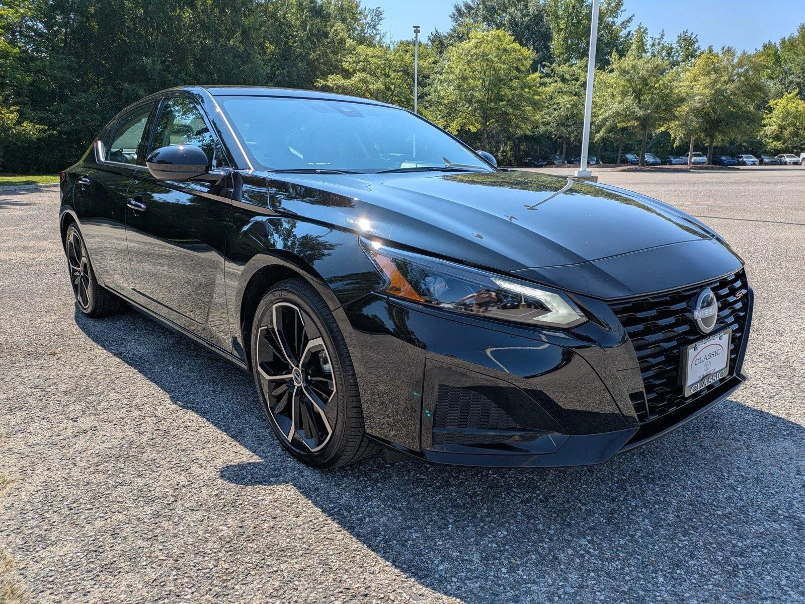 Used 2026 Super Black Nissan SR image 2