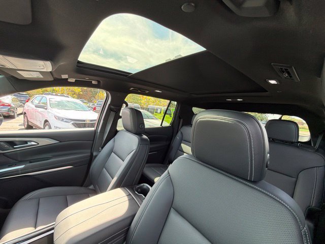 New 2027 Mosaic Black Metallic Chevrolet LT image 24