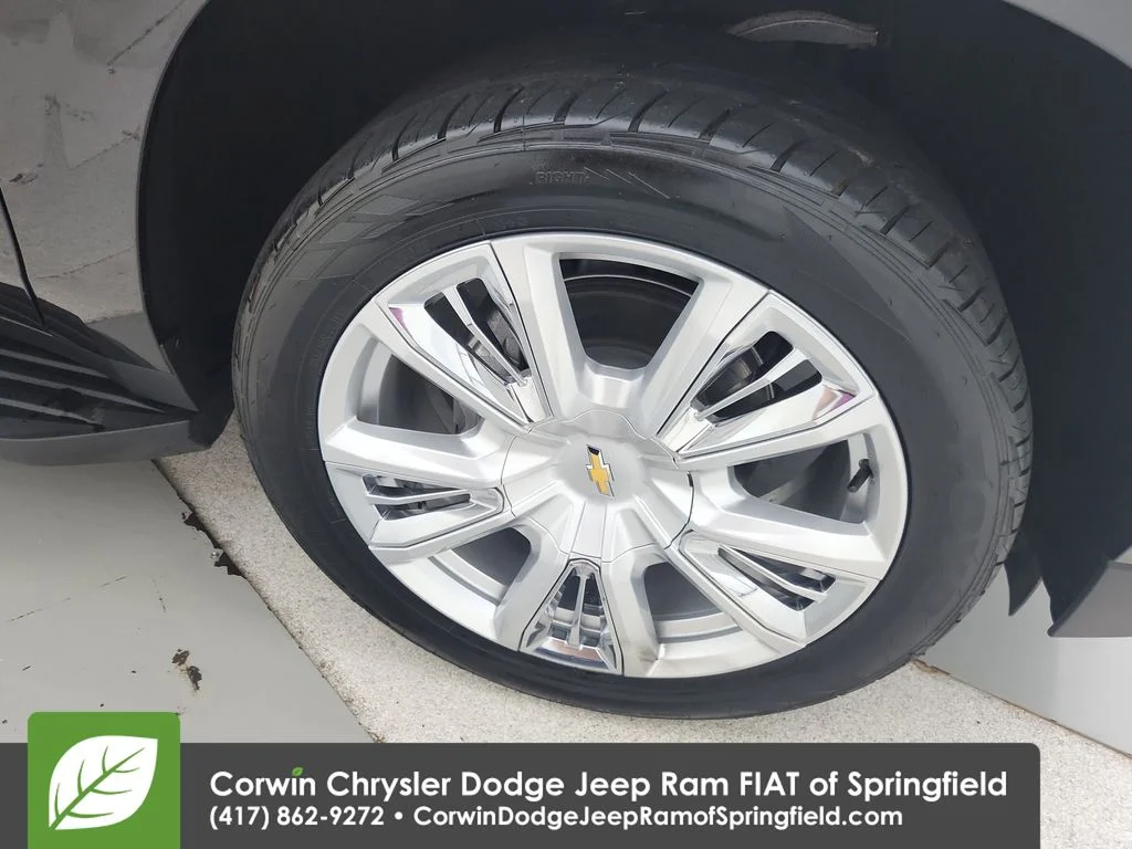 Used 2022 Gray Chevrolet High Country image 34