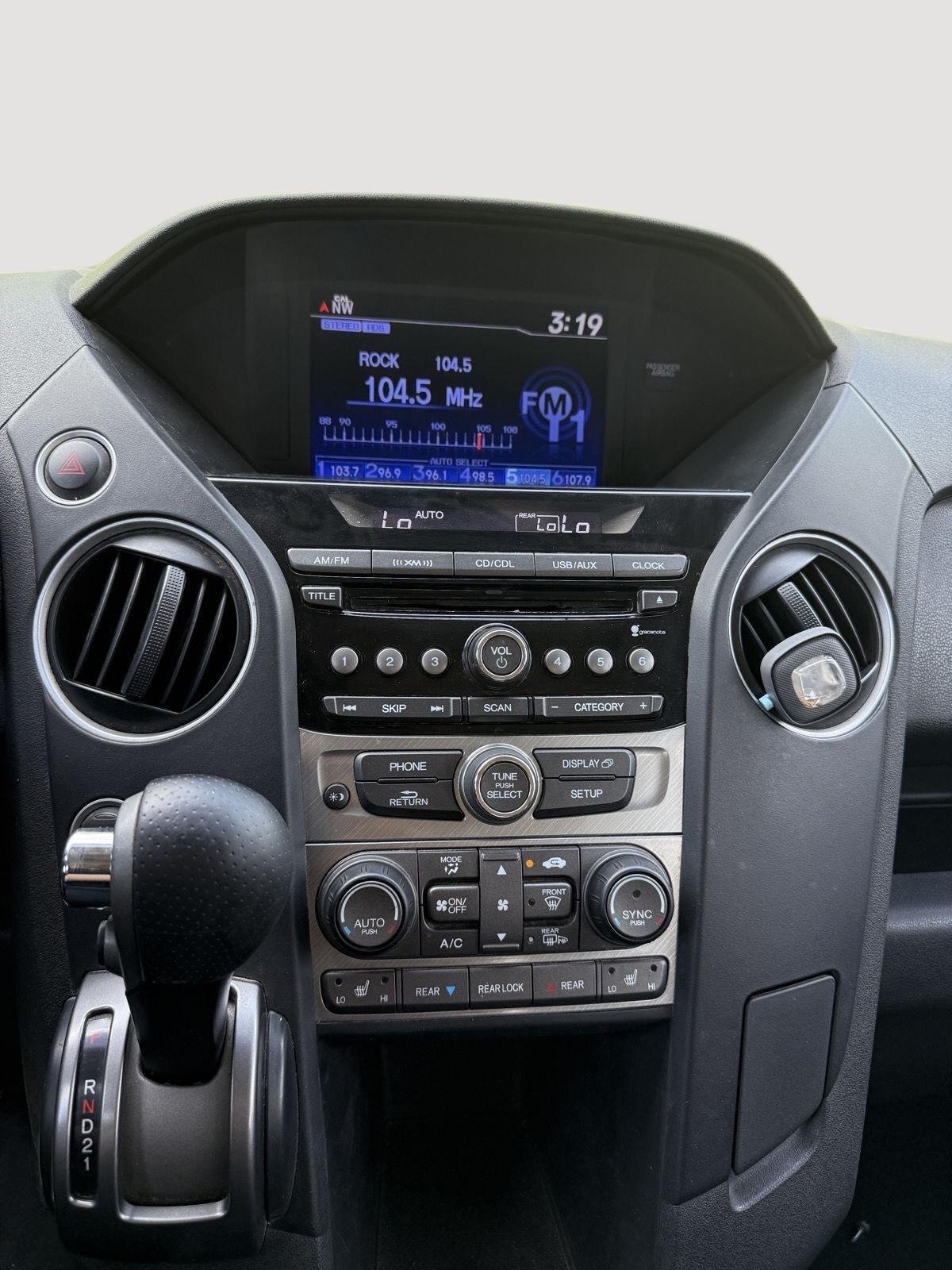 Used 2014  Honda EX-L image 14