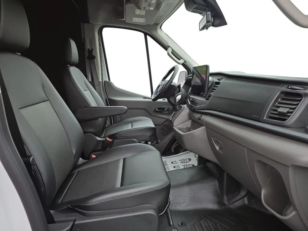 New 2026 Oxford White Ford Cargo Van image 5