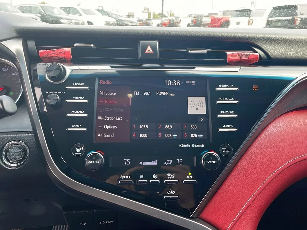 Used 2020 Wind Chill Pearl Toyota XSE image 17