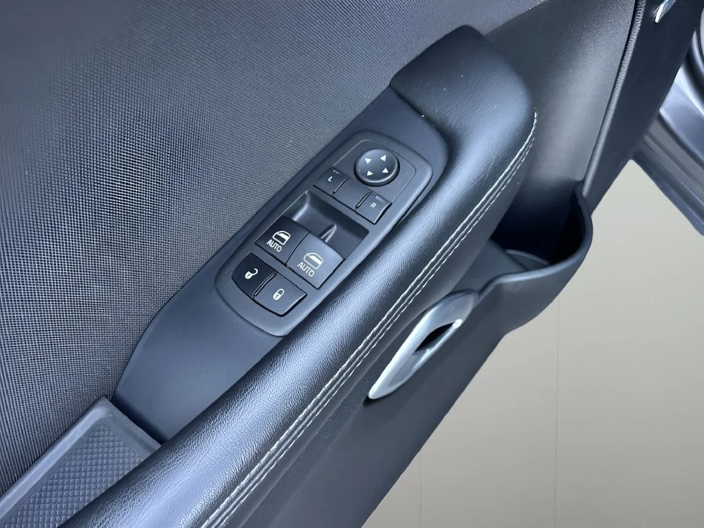 Used 2023 Gray Dodge SXT image 23