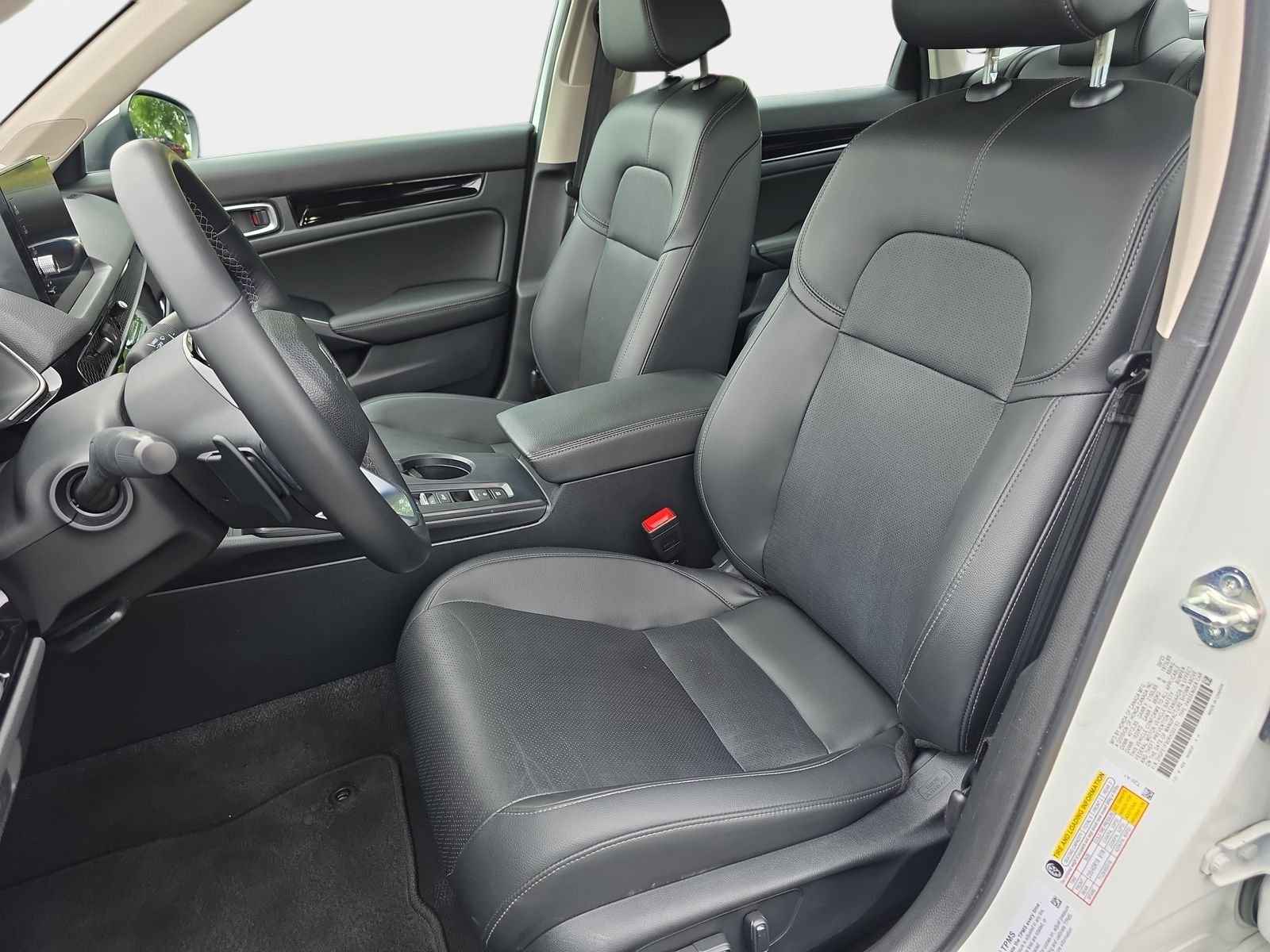 Used 2024  Honda Touring image 15