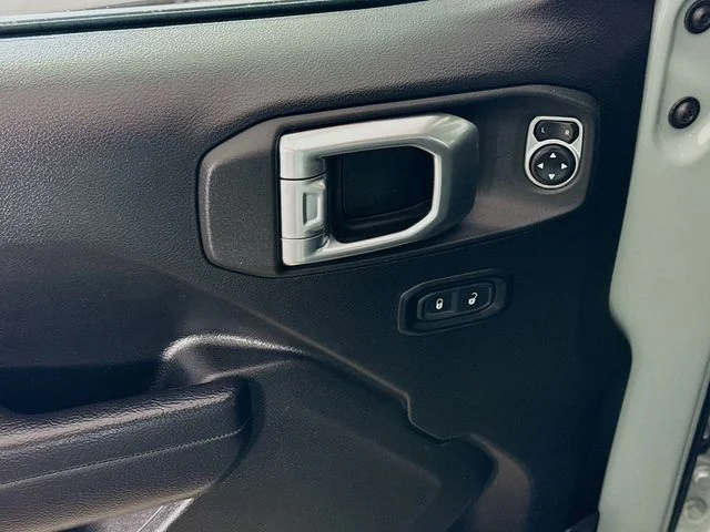 Used 2024 Gray Jeep Sport S image 17