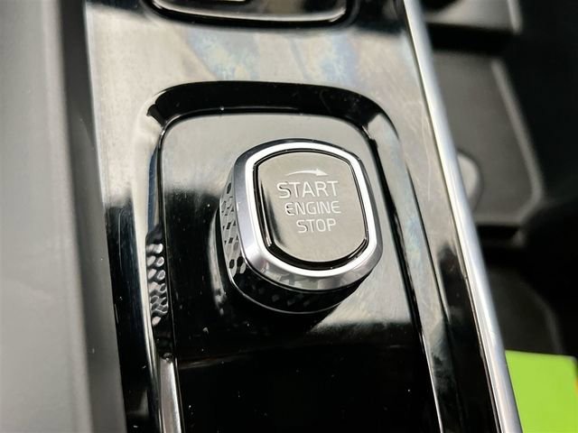 2025 Volvo V60 Cross Country Plus - Photo 35
