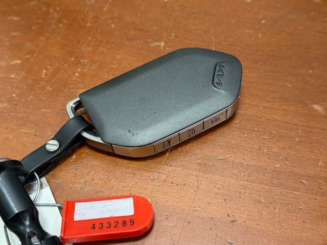 Used 2025 Gray Kia LXS image 40