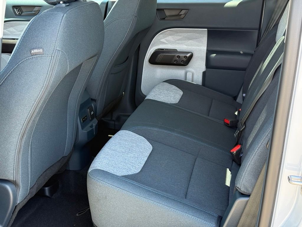 New 2026 Space White Metallic Ford XLT image 7