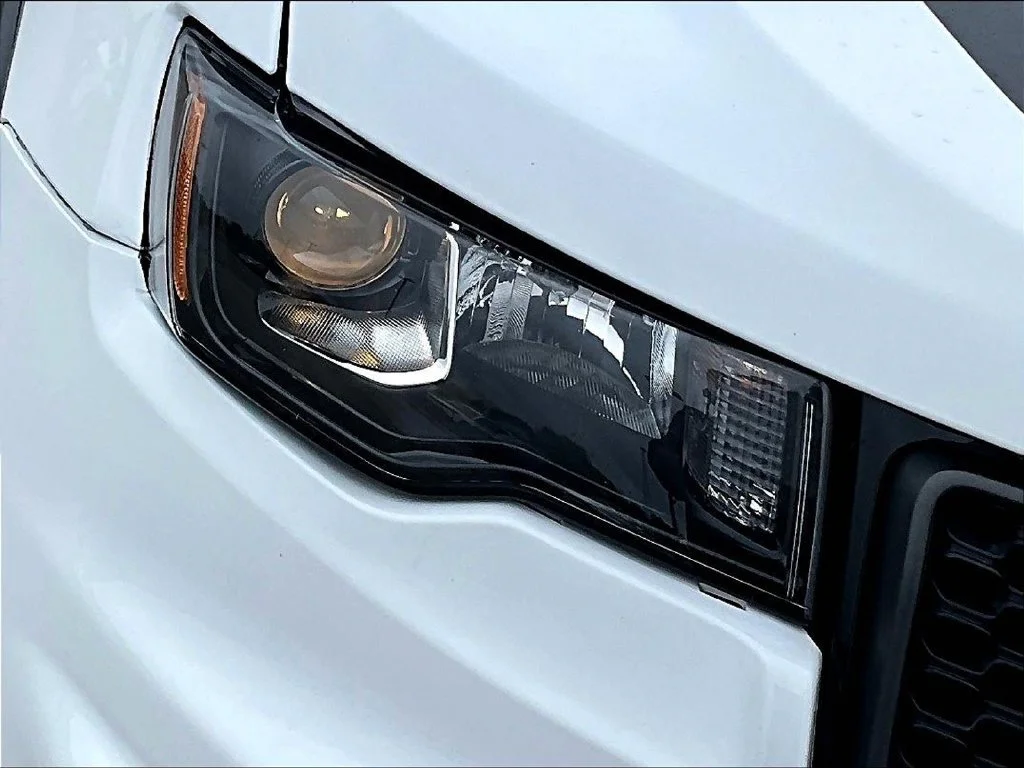Used 2020 White Jeep Trailhawk image 35