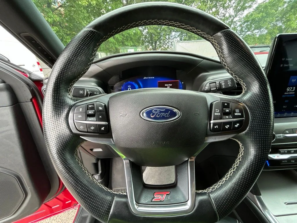 Used 2020 Red Ford ST image 31