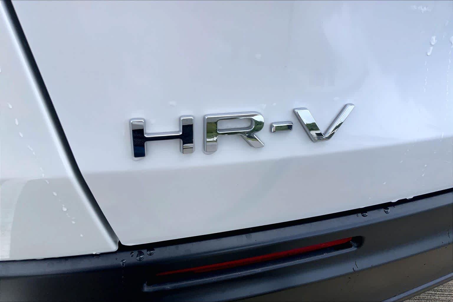 Used 2026 Platinum White Pearl Honda LX image 30