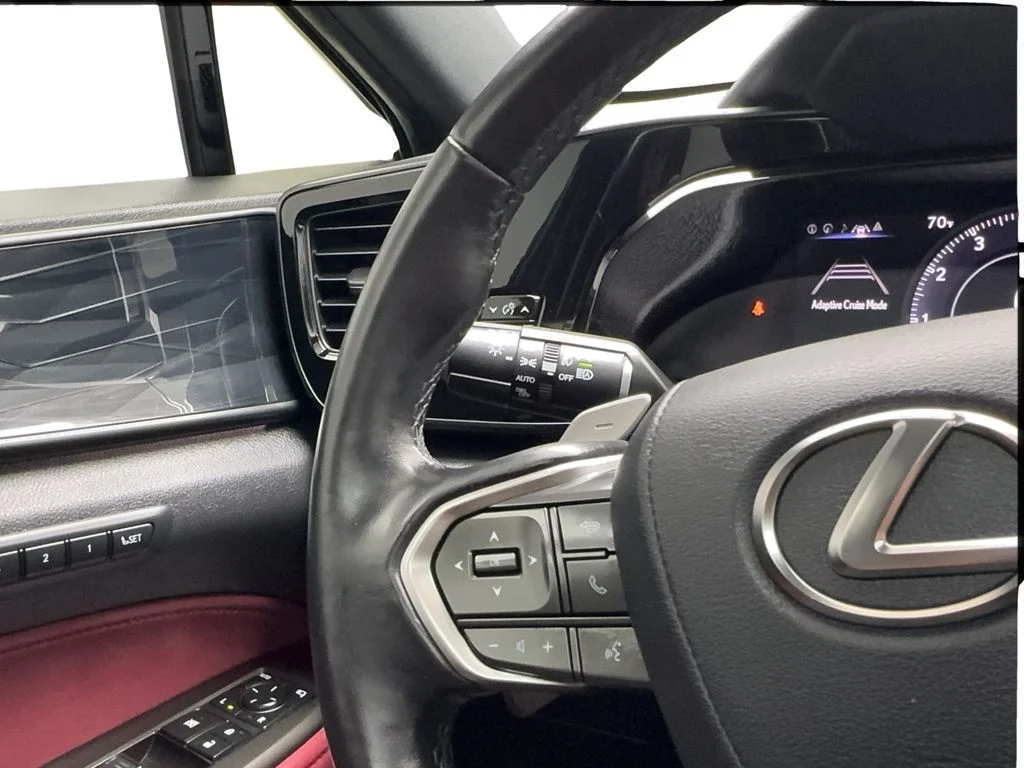 Used 2025 White Lexus 350 Premium image 40