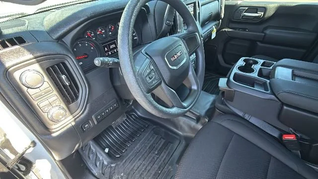 2026 GMC Sierra 3500 Chassis Cab Pro - Photo 10
