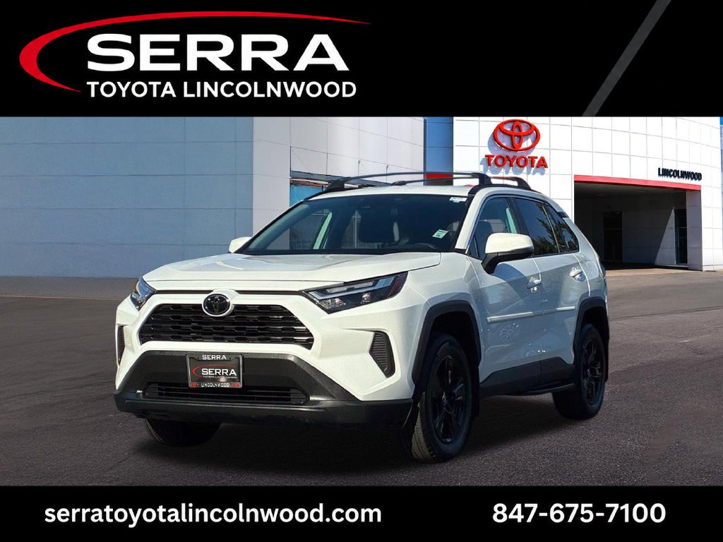 Used 2025 White Toyota XLE image 1