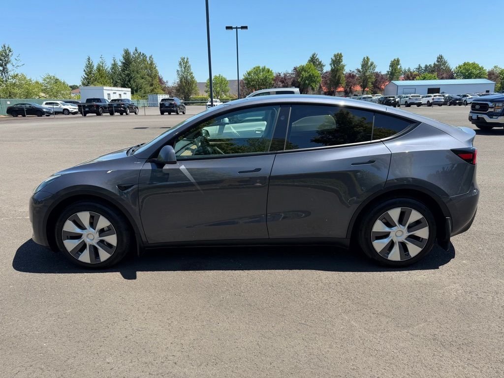 Used 2023 Midnight Silver Metallic Tesla Long Range image 4