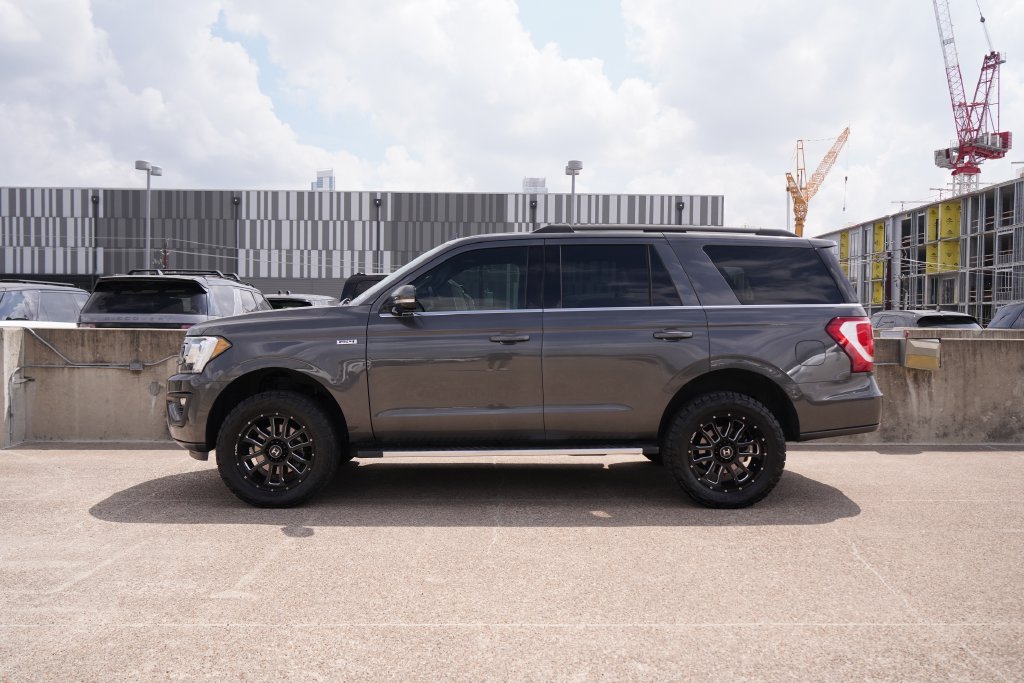 Used 2019 Magnetic Ford XLT image 5