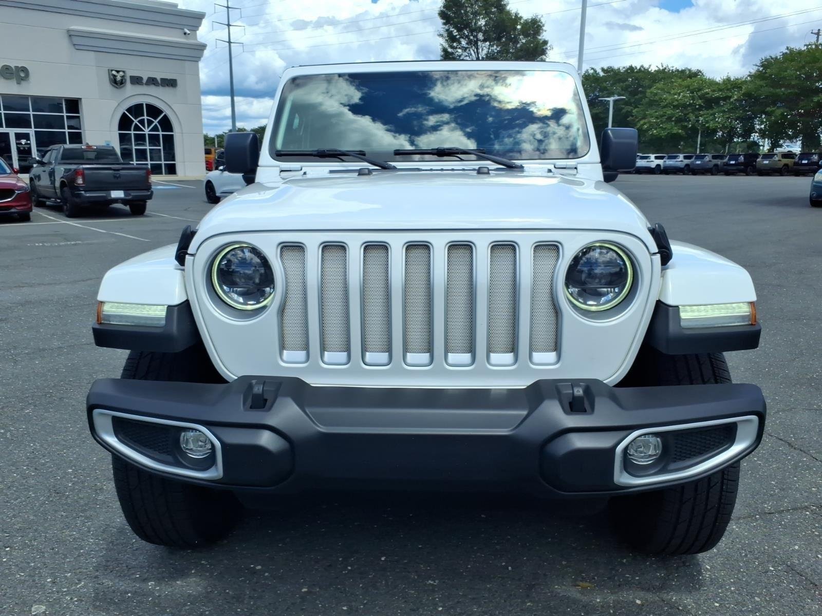 Used 2023 Bright White Clearcoat Jeep Sahara image 13