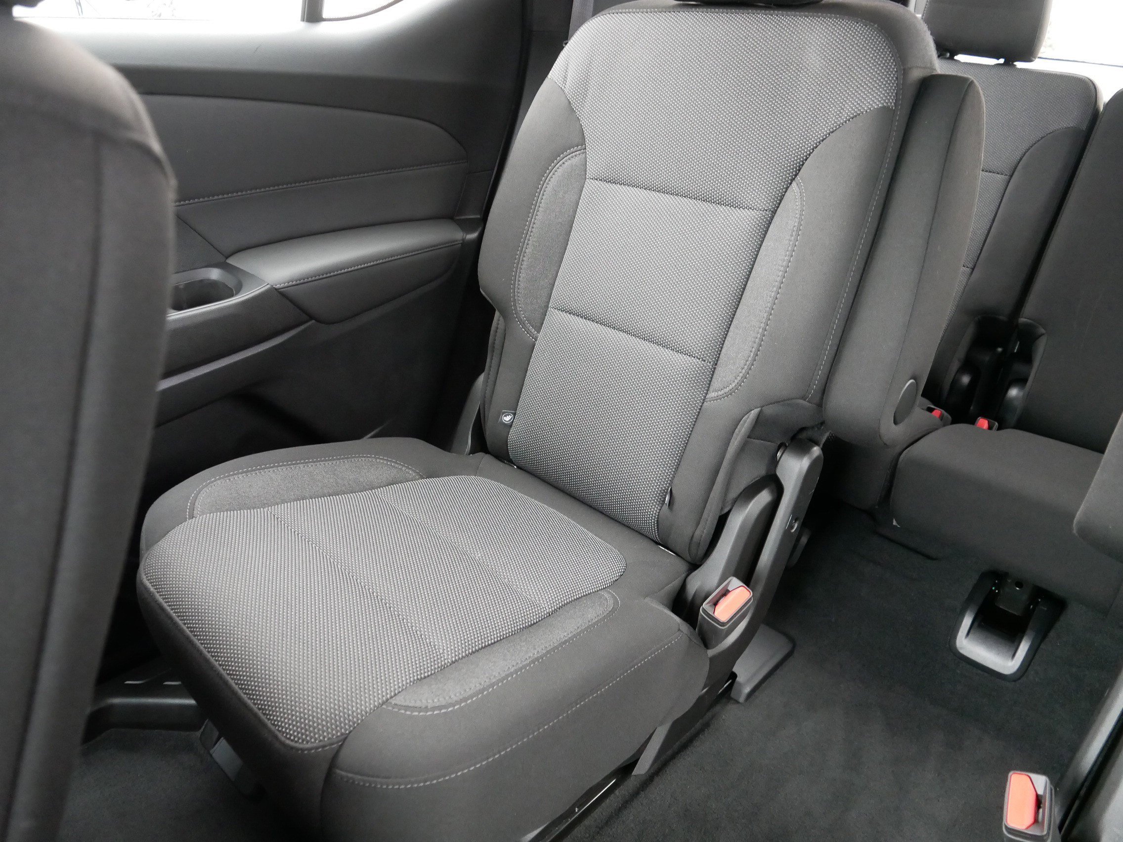 Used 2023 Summit White Chevrolet LT Cloth image 12