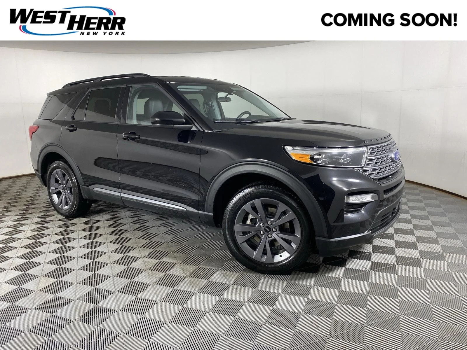 Used 2024 Agate Black Ford XLT image 1