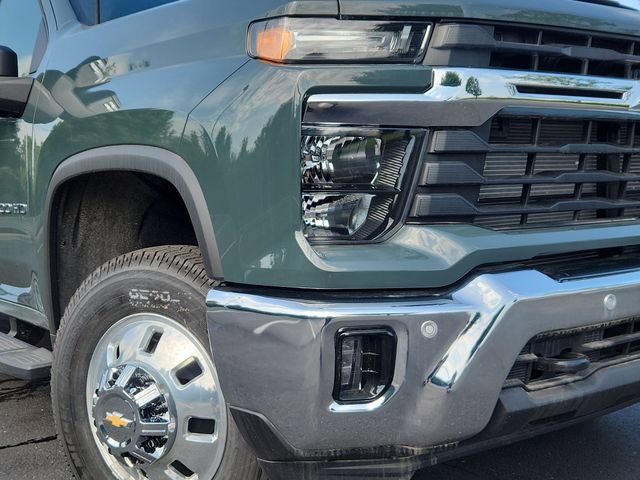 New 2026 Cypress Gray Chevrolet LT DRW image 9
