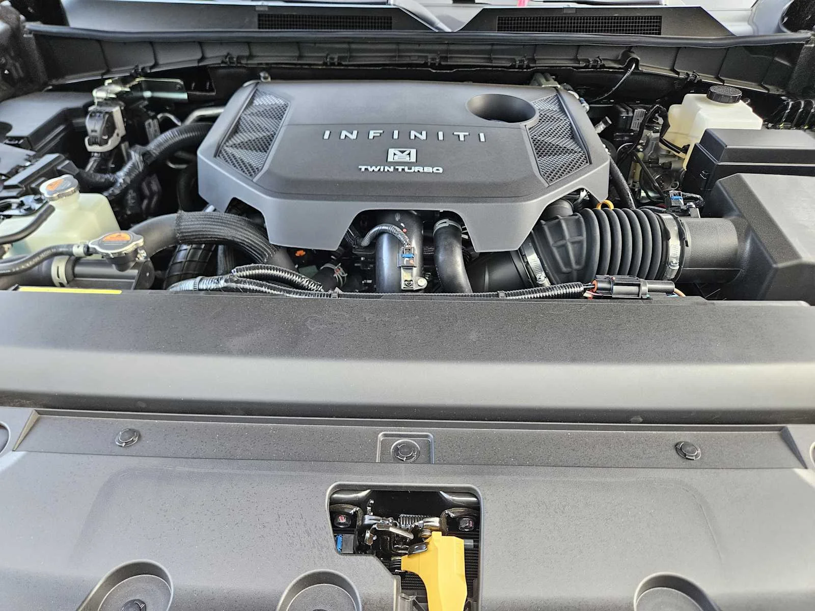 New 2027 BLACK OBSIDIAN INFINITI Luxe 2WD image 23