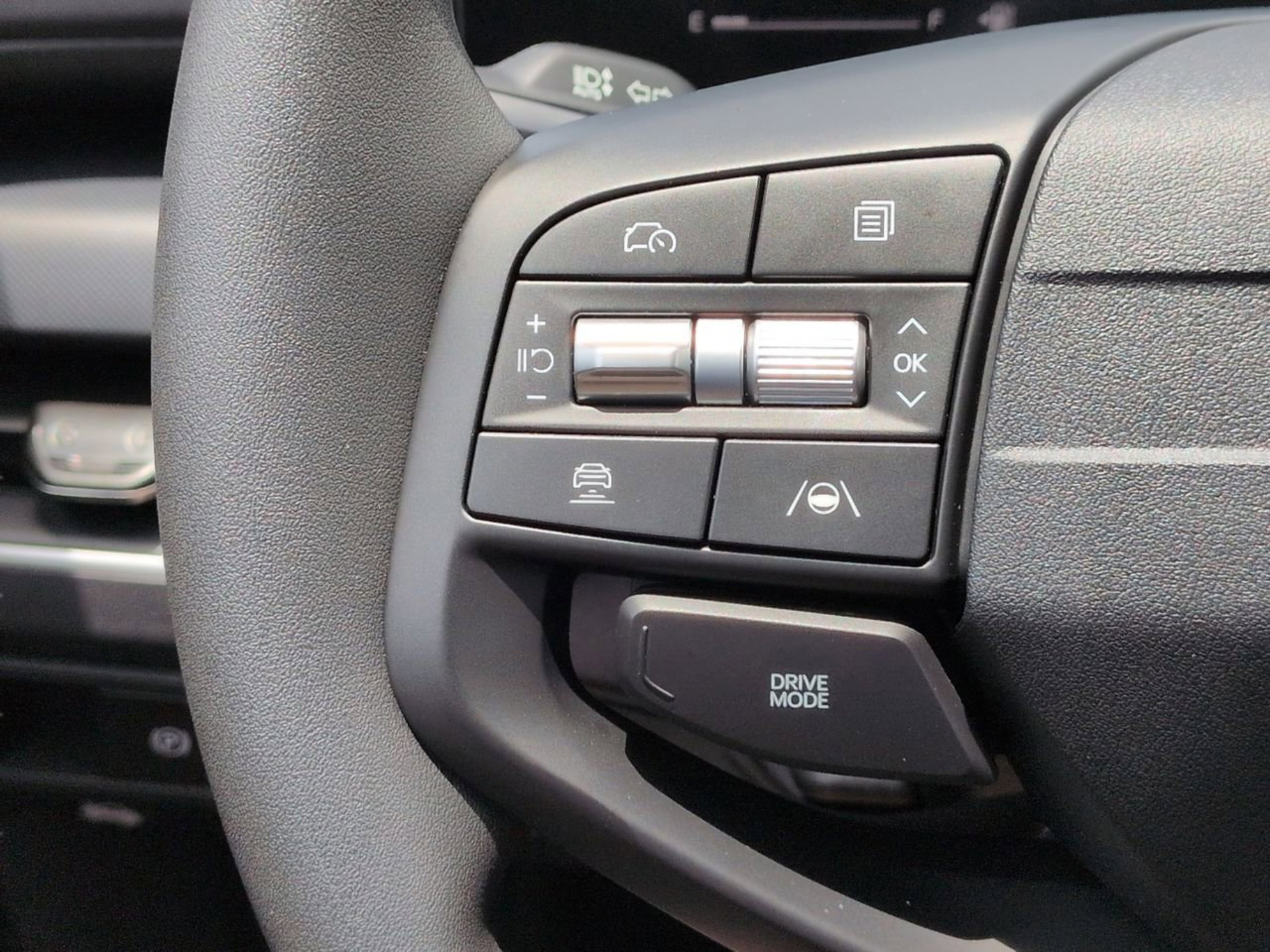 New 2026 Currant Red Kia LXS image 22