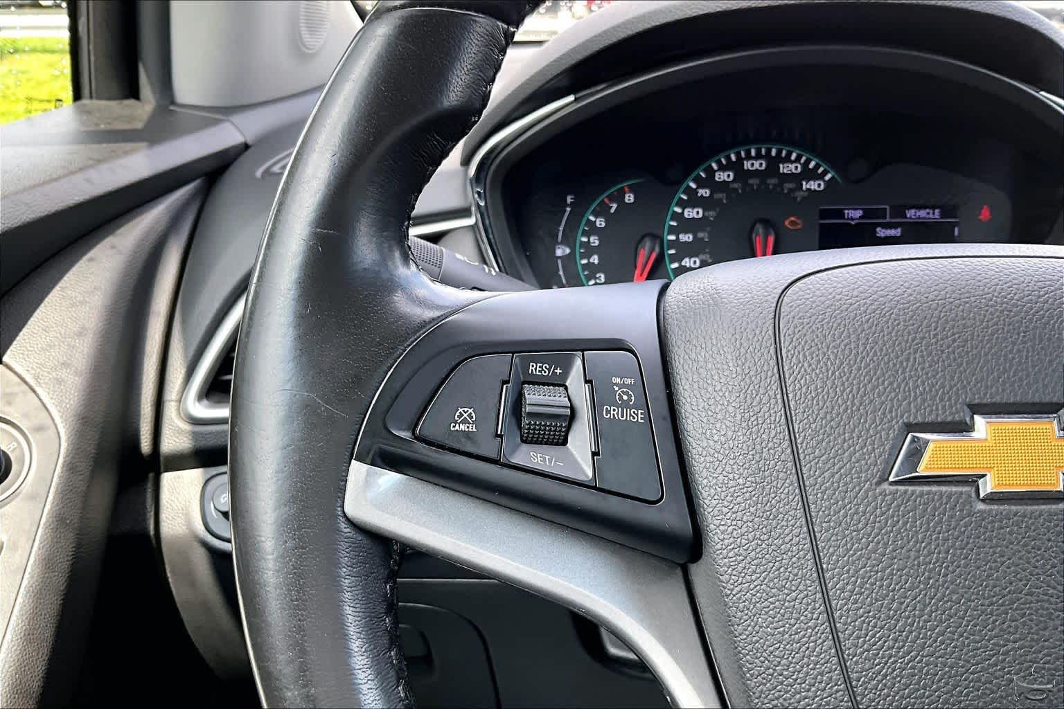 Used 2020 Silver Ice Metallic Chevrolet LT image 23
