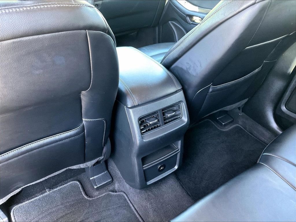 Used 2024 Silver Ford SEL image 28