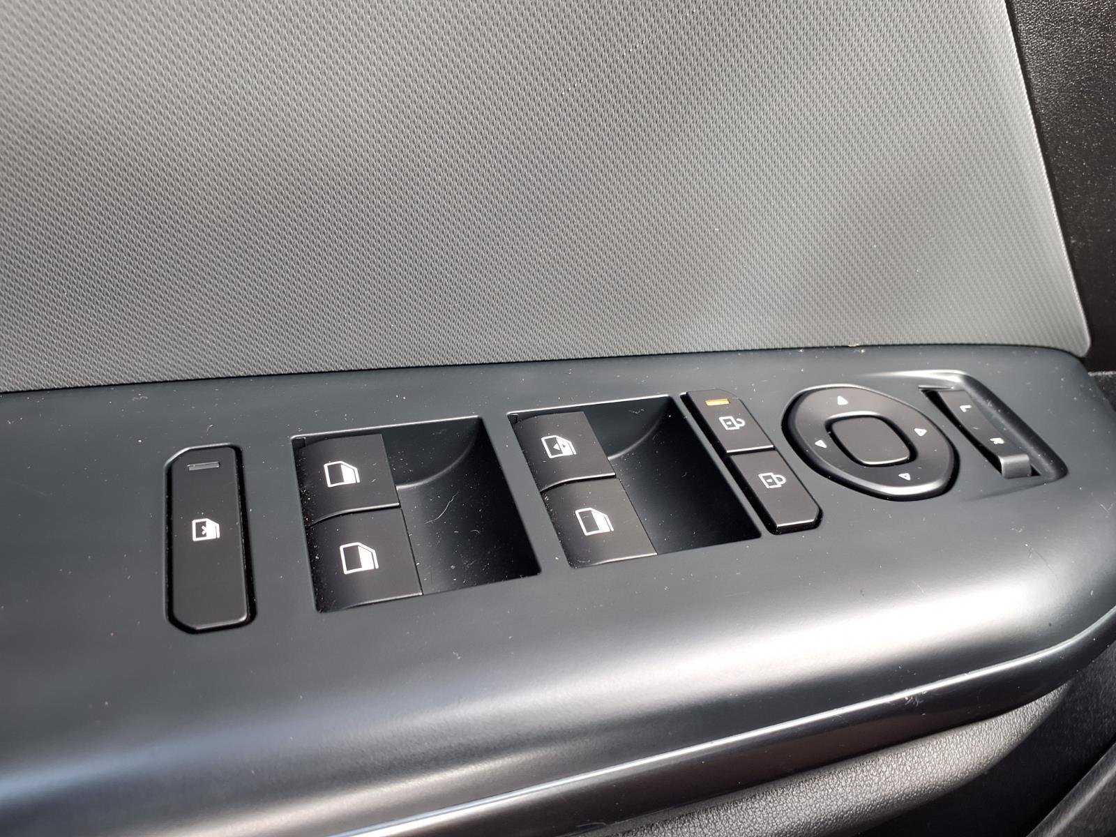 Used 2025 Gray Kia LXS image 17