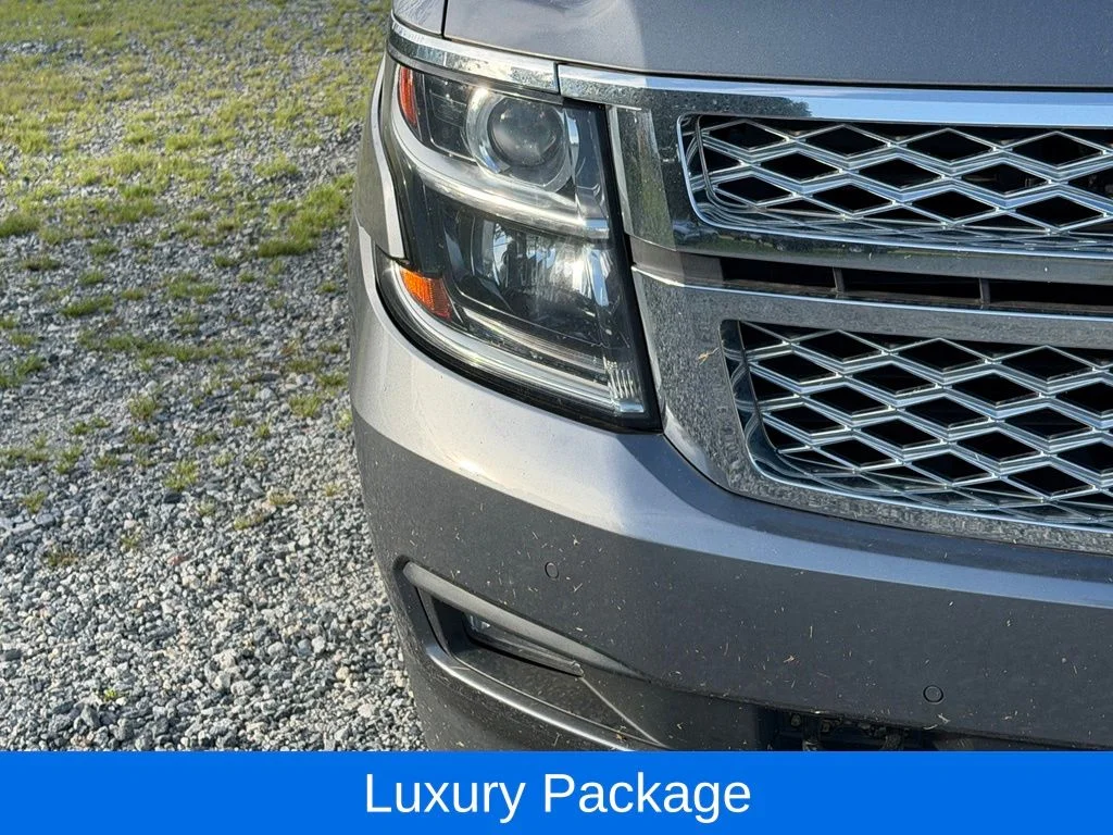 Used 2018 Gray Chevrolet LT image 12