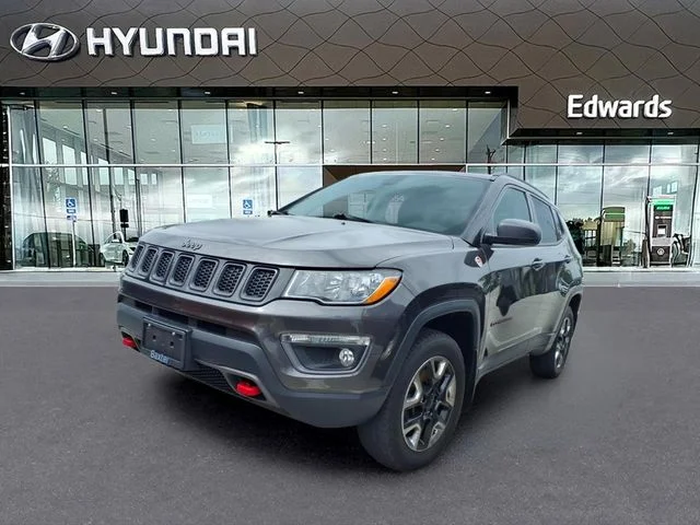 Used 2017 Gray Jeep Trailhawk image 1