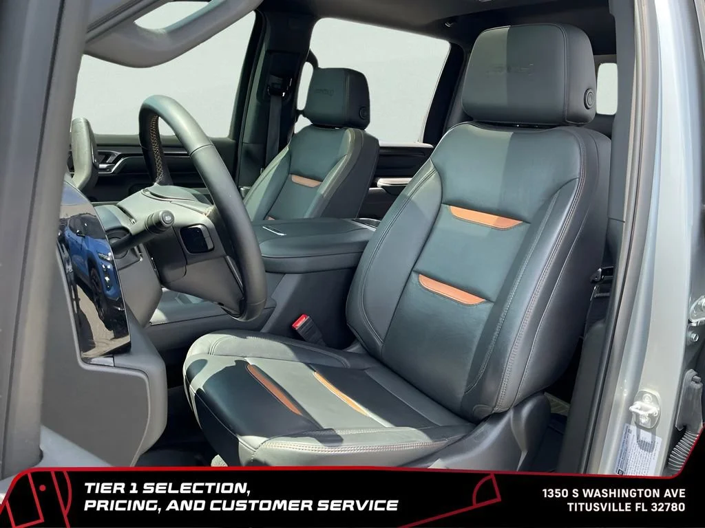 Used 2024 Sterling Metallic GMC AT4 image 31