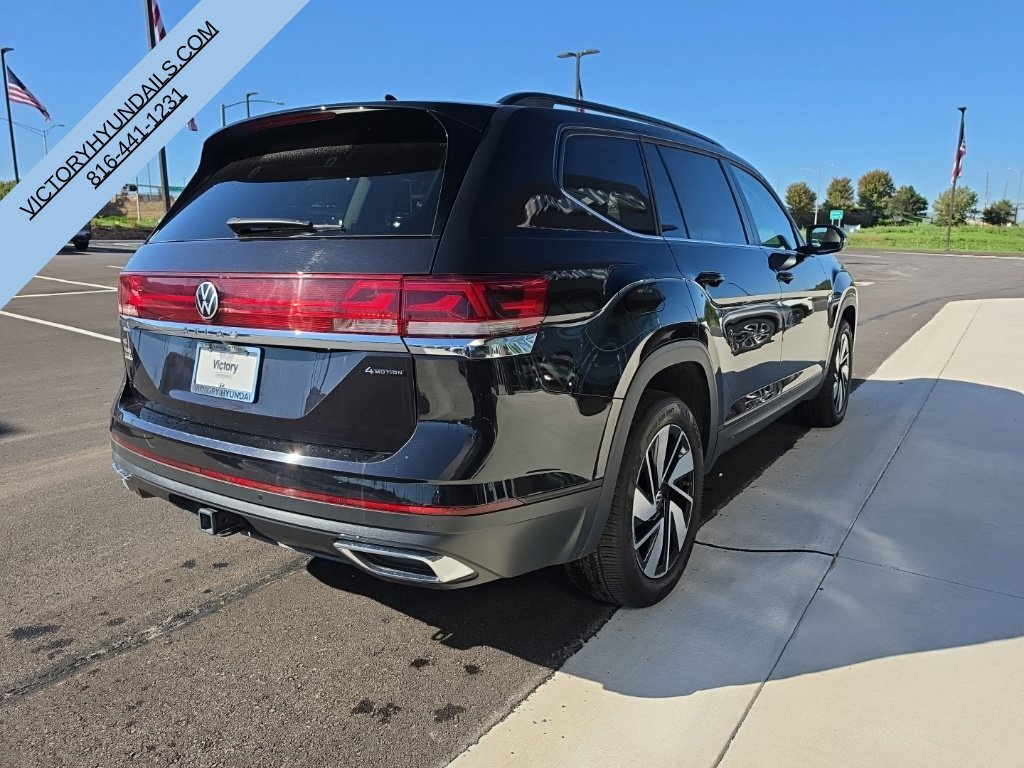 Used 2026  Volkswagen SE w/Technology image 7