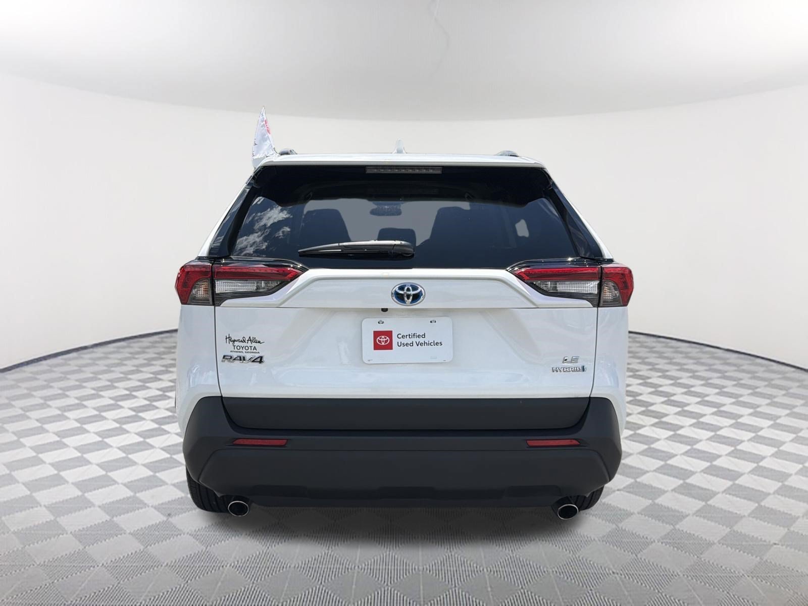 Certified Used 2023 Wind Chill Pearl Toyota LE image 16