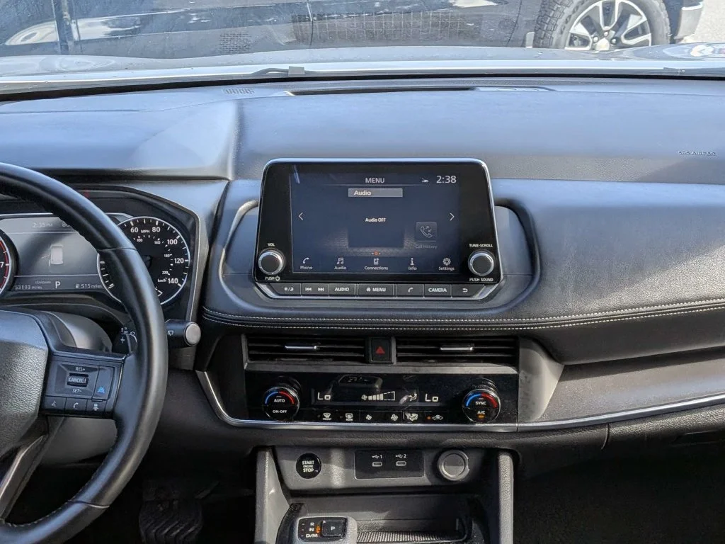 Used 2025 Silver Nissan SV image 18