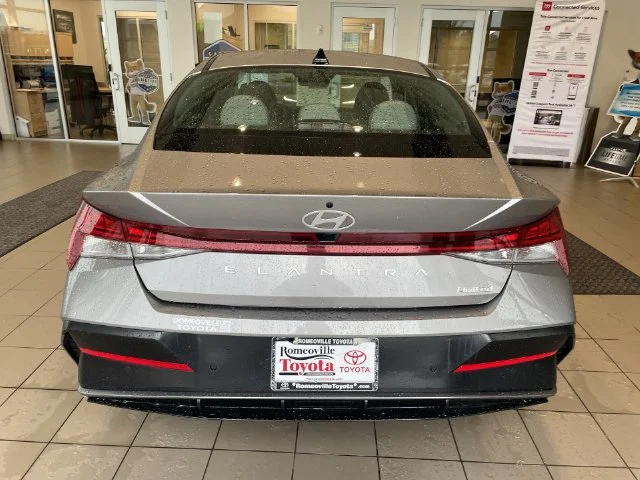 2024 Hyundai Elantra Limited - Photo 33