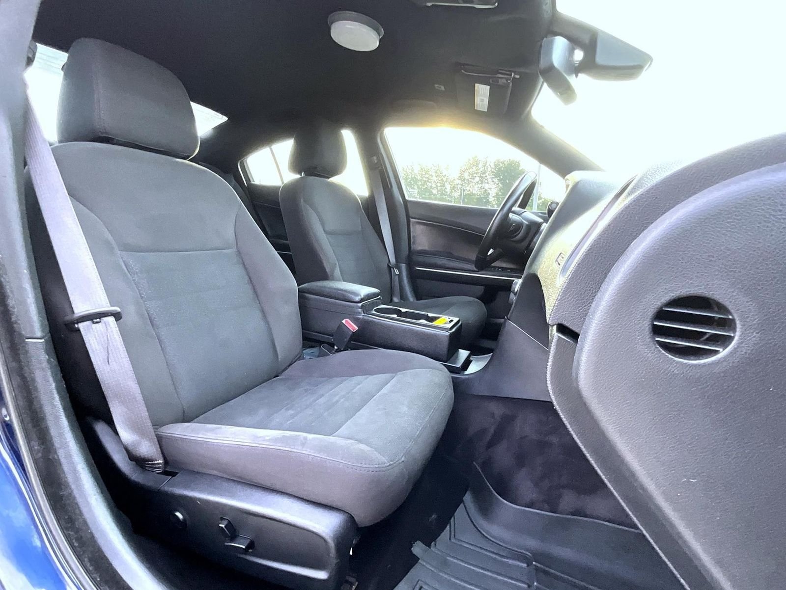 Used 2017 Blue Dodge Police image 16