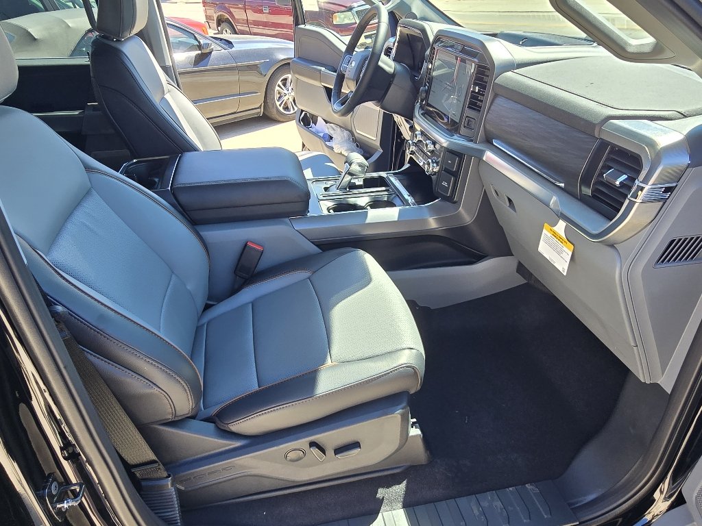New 2026 Agate Black Metallic Ford Lariat® image 37